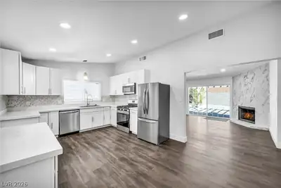 1322 Lucky Street Kitchen