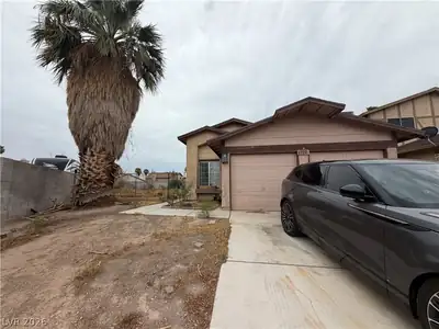 6729 Riverdale Way Las Vegas, NV 89108