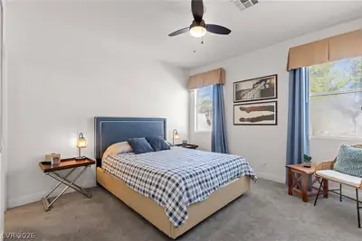 1076 Sweeping Vine Avenue Bedroom