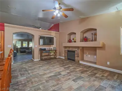 87 Rattlesnake Grass Court Living Room