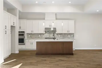 10028 Regency Square Avenue, Las Vegas, NV 89148 Kitchen