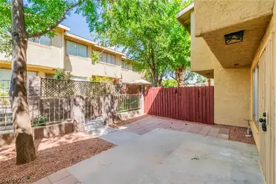 2256 Tall Pine Drive Patio