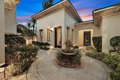 12057 OAKLAND HILLS Drive, Las Vegas, NV 89141 