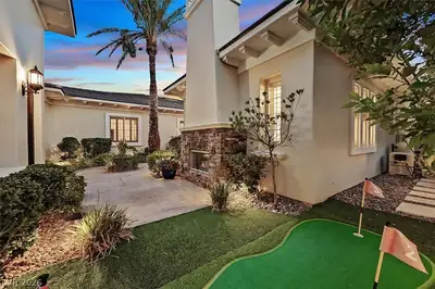 12057 OAKLAND HILLS Drive, Las Vegas, NV 89141 