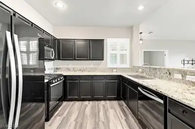 1008 Domnus Lane 202 Kitchen