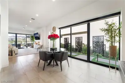 16 Heron Harbour Drive, Henderson, NV 89011 Dining Area
