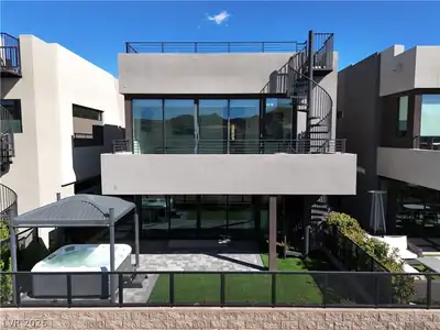 16 Heron Harbour Drive Henderson, NV 89011