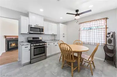2524 Valparaiso Street Kitchen