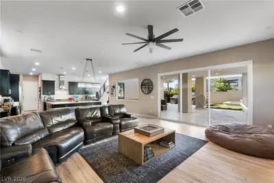 6165 Amber View Street Living Room