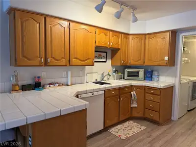 700 Capri Drive 32B Kitchen