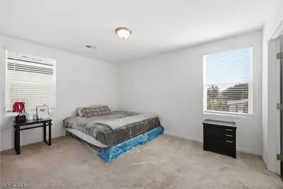 1811 Lincoln Road Bedroom