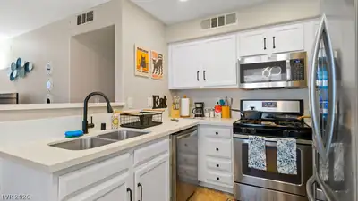 3123 Key Largo Drive 101 Kitchen