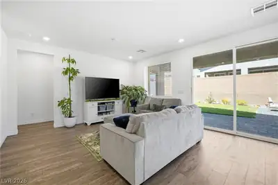 9628 Slate Peak Avenue Living Room
