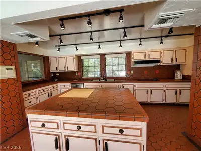 2840 Augusta Drive Kitchen