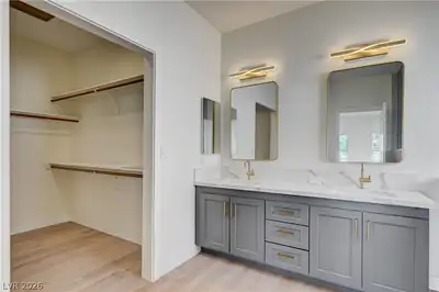 7932 Ben Hogan Drive, Las Vegas, NV 89149 Primary Bathroom