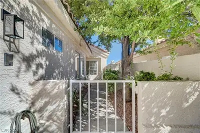 7932 Ben Hogan Drive, Las Vegas, NV 89149 Courtyard