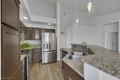 217 Crown Imperial Street Kitchen