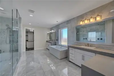 89 Olympia Chase Drive Primary Bathroom
