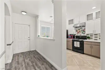 375 Golden Shore Drive Kitchen