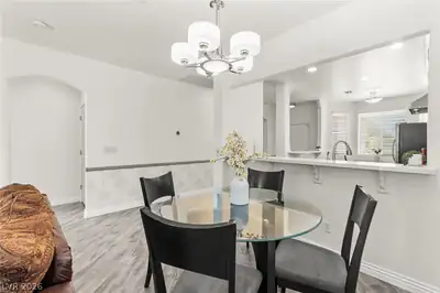 375 Golden Shore Drive Dining Area