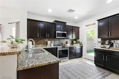 6049 River Belle Street, North Las Vegas, NV 89031 Kitchen