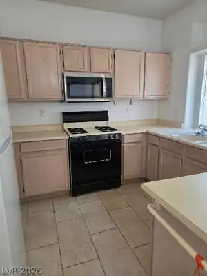6800 Indian Chief #102 Drive 102 Las Vegas, NV 89130