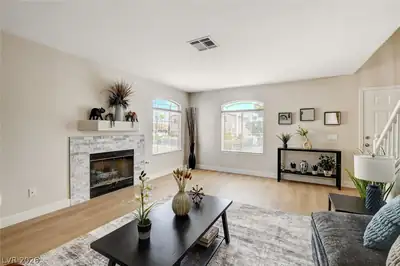 3923 Starfield Lane Living Room