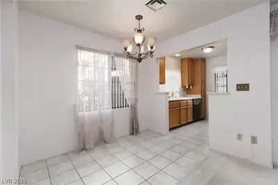 4819 Nara Vista Way 101 Dining Area