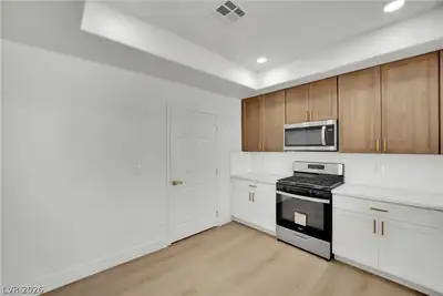 1240 Las Brisas Court Kitchen