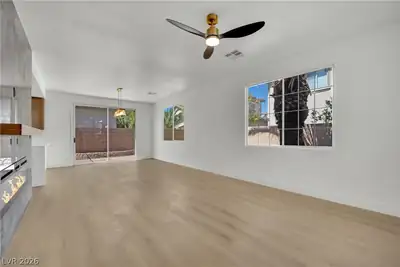 1240 Las Brisas Court Living Room