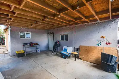 5305 Camden Avenue Patio