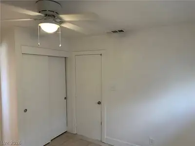 2520 Salt Lake Street 2522 Bedroom