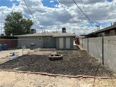 2520 Salt Lake Street 2522 Yard