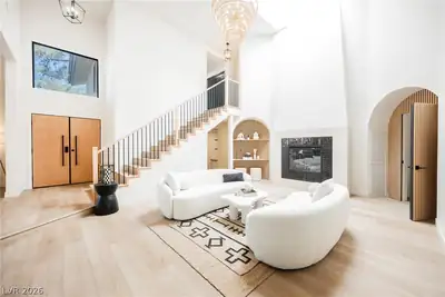 5741 South Pearl Street Las Vegas, NV 89120