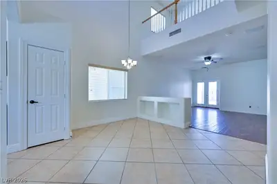 8943 Mossy Hollow Avenue Dining Area