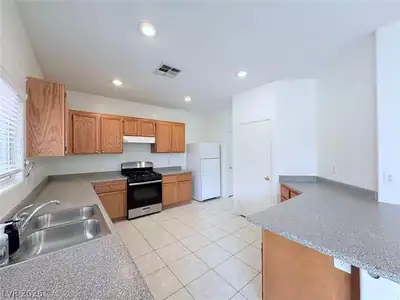 10662 Foggy Glen Avenue Kitchen