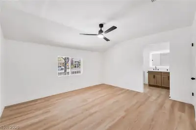 1813 Bracken Avenue Bedroom