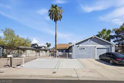 5656 Sea Breeze Avenue, Las Vegas