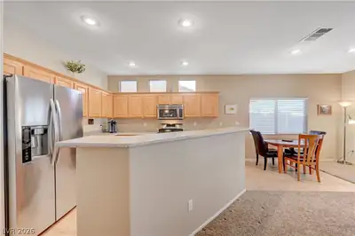 10255 Songsparrow Court Kitchen
