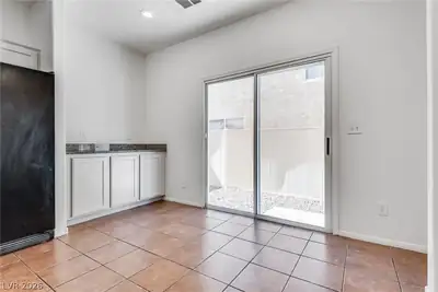 913 Blushing Rose Place Dining Area