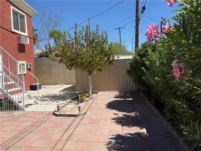 3715 East Nelson Avenue Patio
