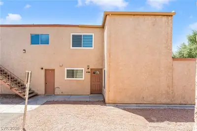 579 Roxella Lane B Las Vegas, NV 89110