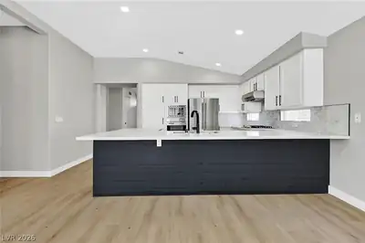 9413 Mountainair Avenue Kitchen