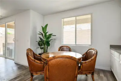 6839 Greensmen Avenue Dining Area