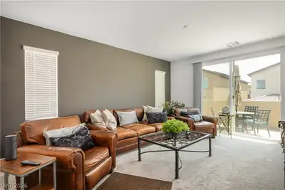 6839 Greensmen Avenue Living Room