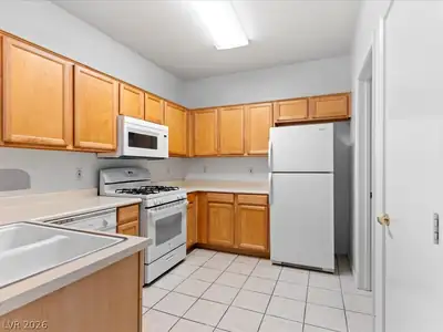 8725 West Flamingo Road 235 Kitchen