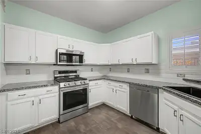 2153 Quarry Ridge Street 103 Kitchen