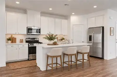 6810 Gaslamp Harbor Avenue Kitchen