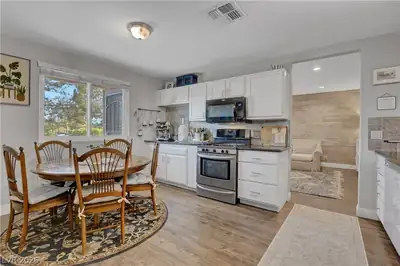 6304 Molino Street Kitchen
