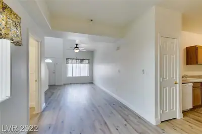 475 Lost Eagle Way Living Room